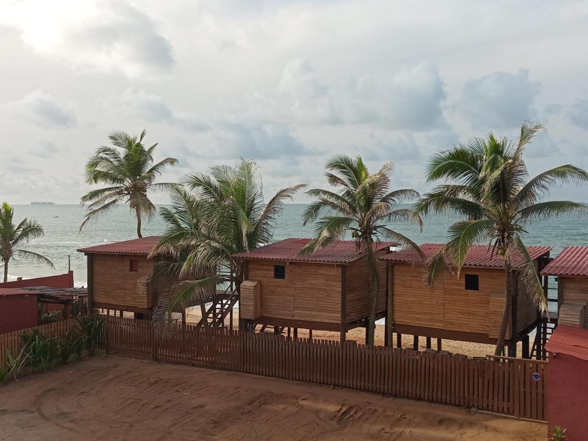 CASE de ROBINSON Lomé Buitenkant foto