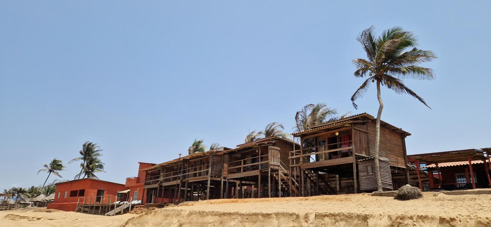 CASE de ROBINSON Lomé Buitenkant foto